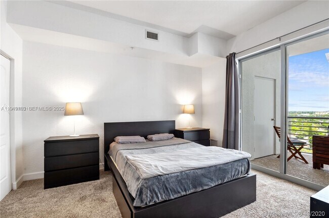 Building Photo - 1830 Radius Dr