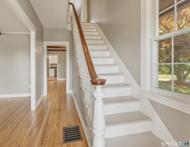 Building Photo - 238 Isinglass Rd