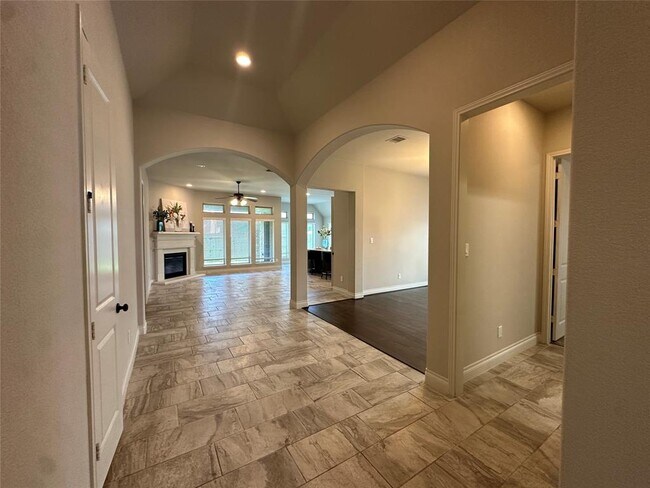 Building Photo - 3319 Sky Run Ct
