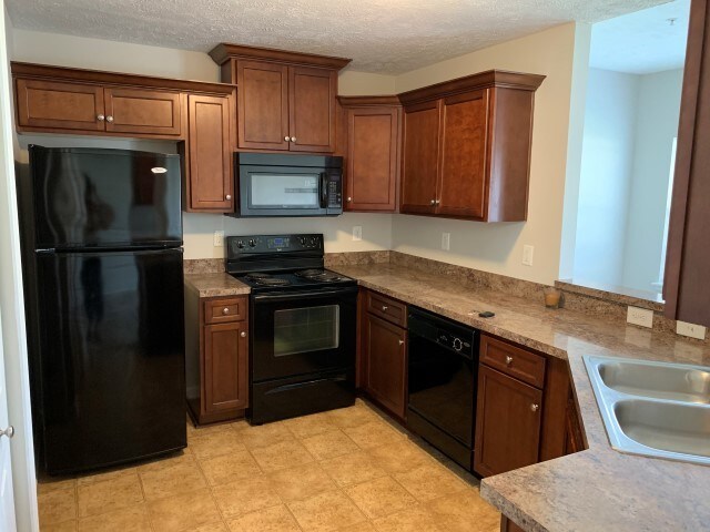 Building Photo - 1073 Somerset Springs Dr