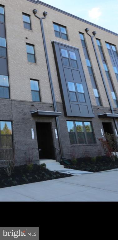 Building Photo - 117 E Cromwell St