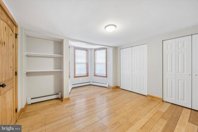 Building Photo - 707 Forrest St