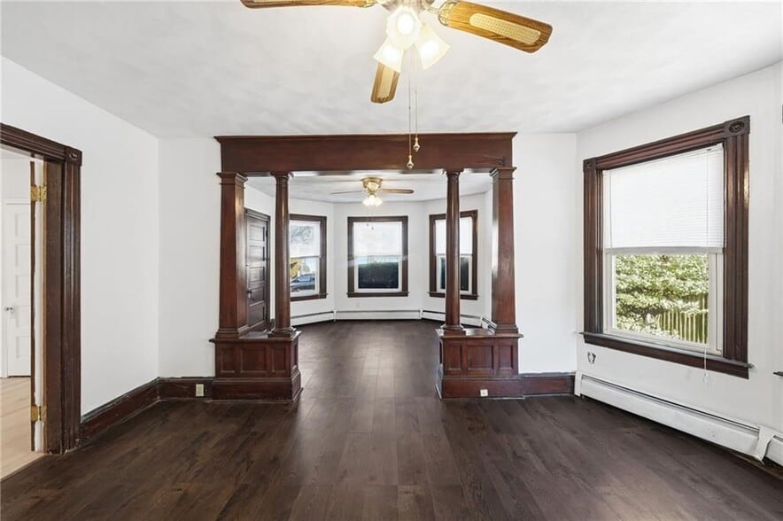 Building Photo - 93 Oakland Ave