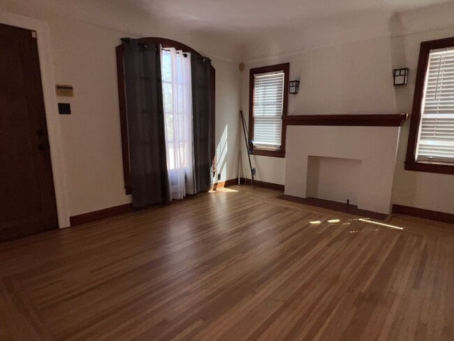 Building Photo - Spanish Gem in Vista Del Oro | 2Bed/1Bath | 1019SqFt | 1-Car Garage