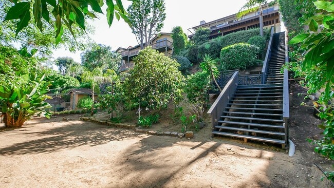 Building Photo - Beautiful 4 bed/2.5 bath house in Del Mar