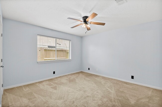 Building Photo - 16310 Cypress Valley Dr
