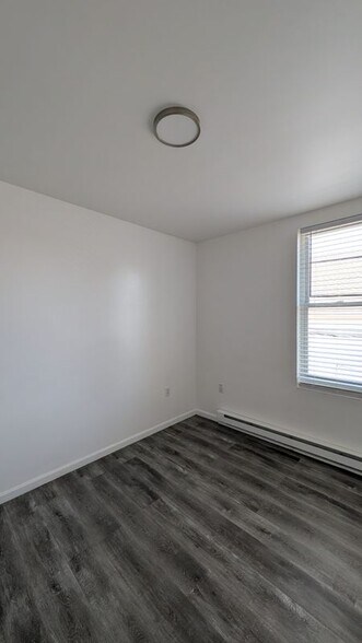 Building Photo - 191 S Meade St