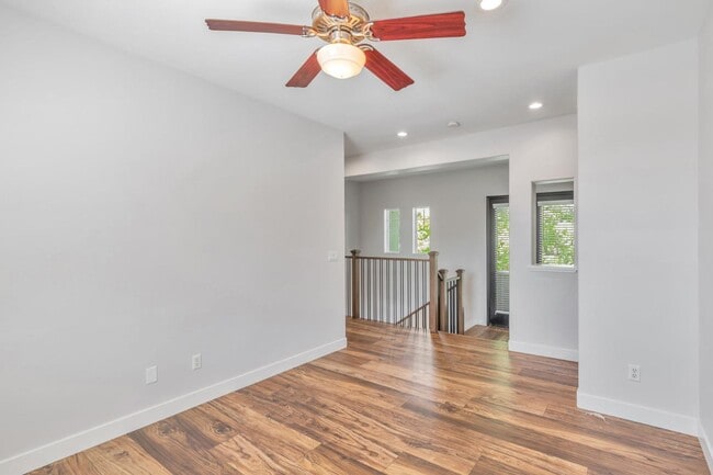 Building Photo - 7531 Edinburgh Way
