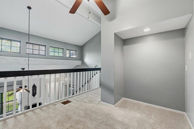 Building Photo - 1748 Ohlen Rd