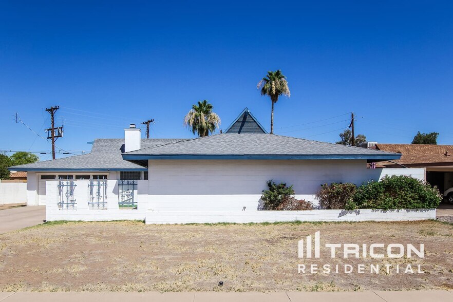 Primary Photo - 7730 N 33rd Dr
