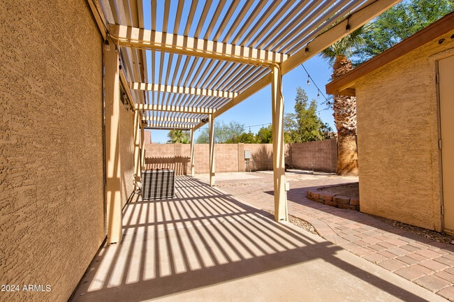 Building Photo - 2523 W Gambit Trail