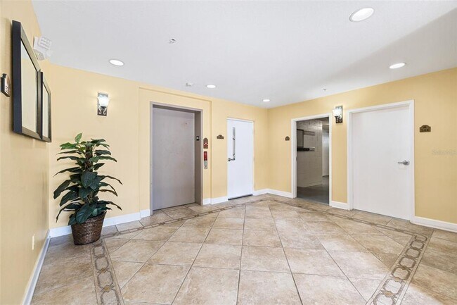 Building Photo - 7532 Toscana Blvd