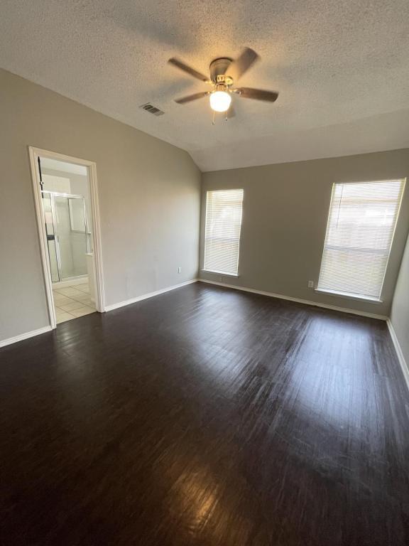 Building Photo - 1507 Parrot Ct