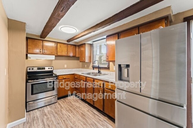 Building Photo - Prince Albert Blvd 106