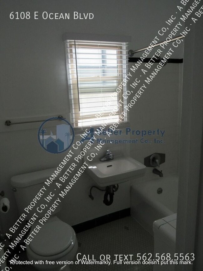 Building Photo - 6108 E Ocean Blvd