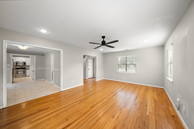 Building Photo - 3818 Southmore Blvd