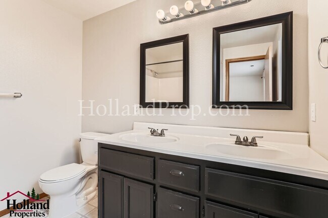 Building Photo - Wonderful 3 Bedroom Hillsboro Home!