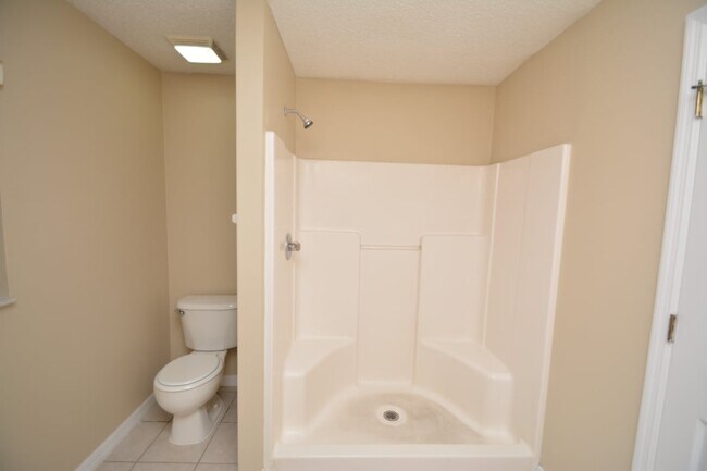 Building Photo - 44 Pine Hurst Ln