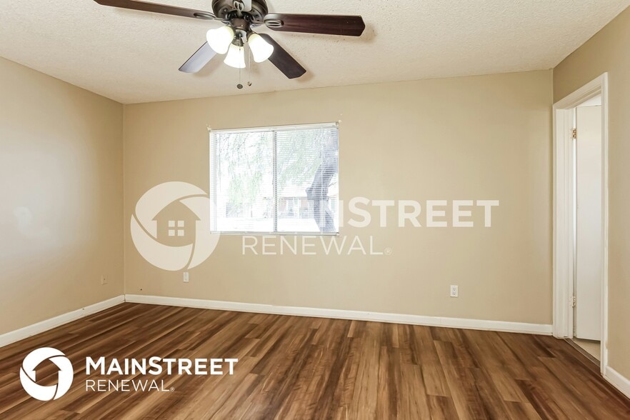 Building Photo - 4205 N 109th Dr