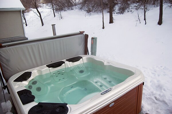 Building Photo - 8131 S Clover Spring Ln