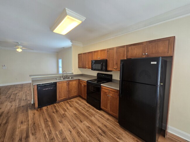 Building Photo - 154 Magnolia Bluff Dr