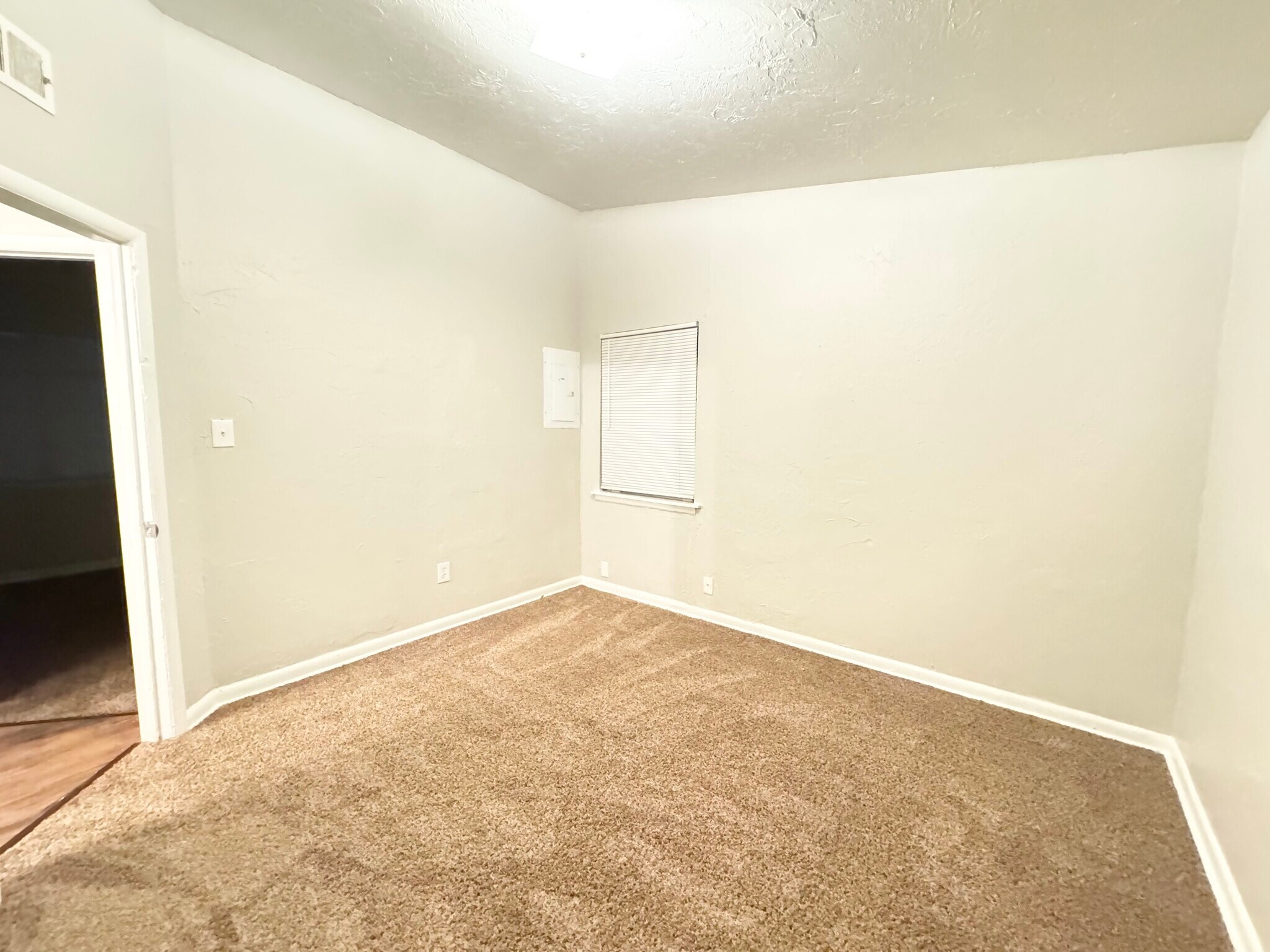 Building Photo - 616 NW 92nd St