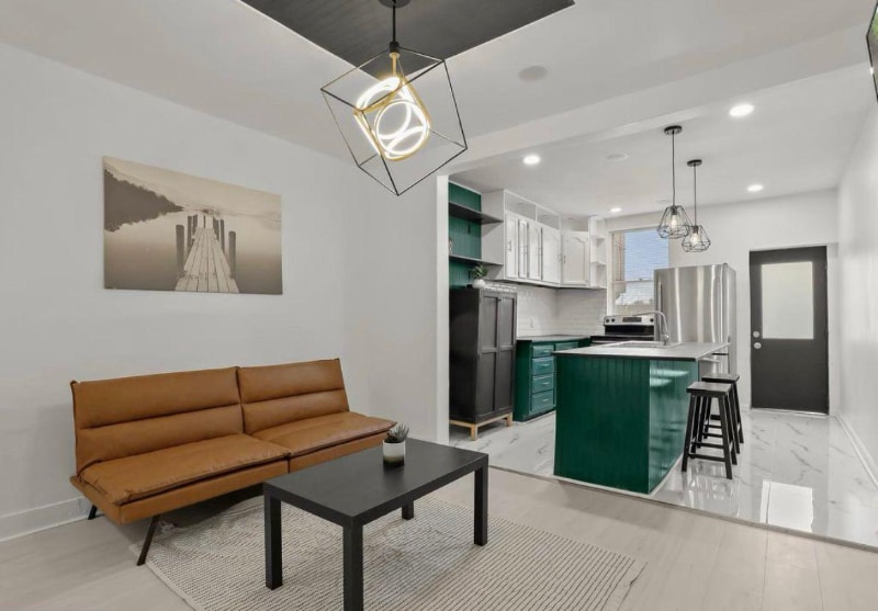 Building Photo - 2002 E Preston St