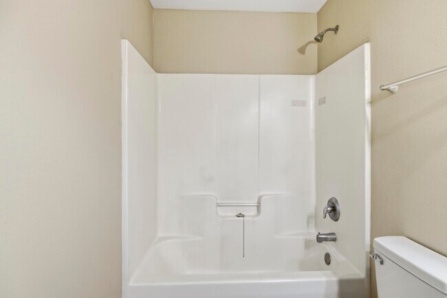 Building Photo - 1611 Quazar Rd