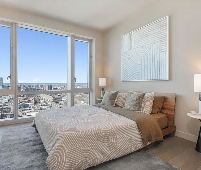 Building Photo - 75 Park Ln S