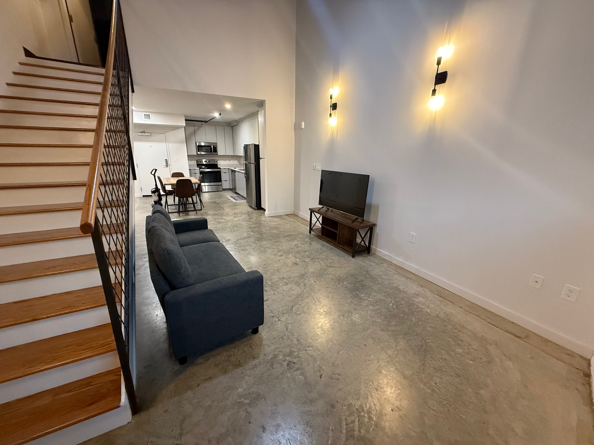 Building Photo - 193 S Saint Andrews St