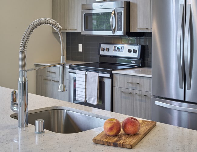 Building Photo - The Hadley