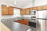 Building Photo - 502 Moseley Dr