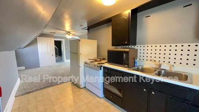 Primary Photo - 705 E 18th Ave