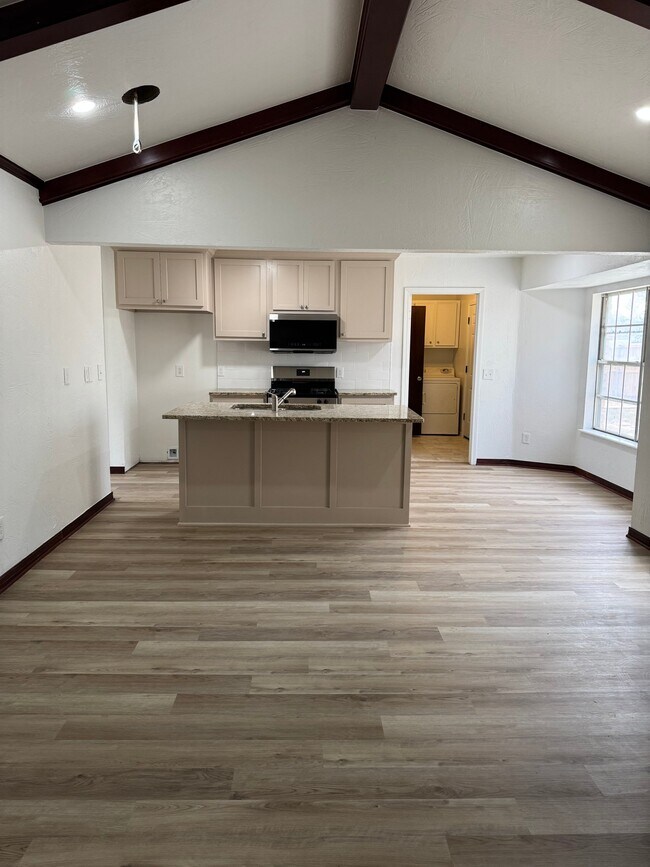 Building Photo - 5616 Tranquil Cir
