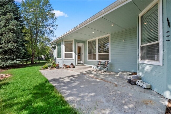 Building Photo - 3 Bedroom 3 Bathroom Home in Desirable Eag...