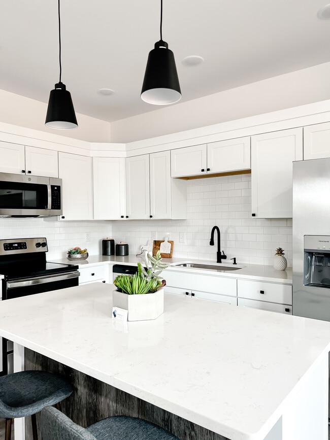 Building Photo - 126 Parris Bridge Rd