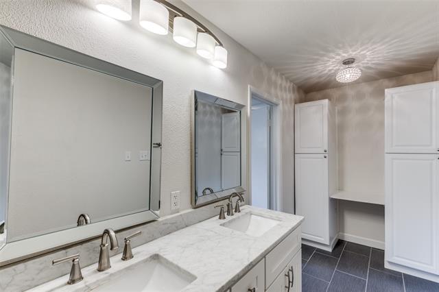 Building Photo - 852 Northwood Rd