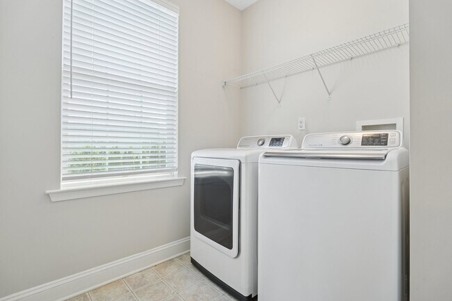Building Photo - 1309 Meadow Brook Ct