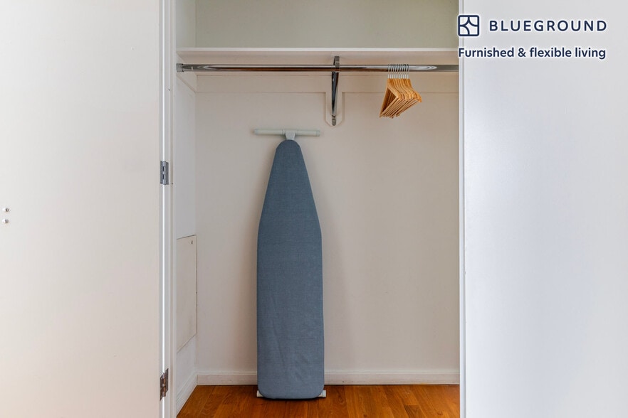 Building Photo - 635 W 42nd St