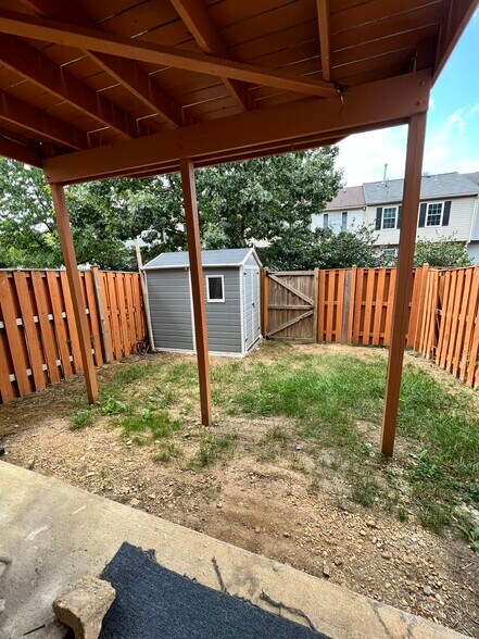 Private Backyard - 3106 Dynasty Dr