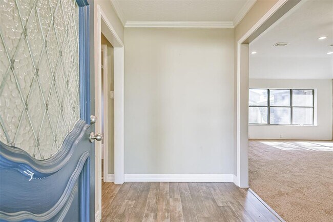 Building Photo - 4703 Ironwood Dr