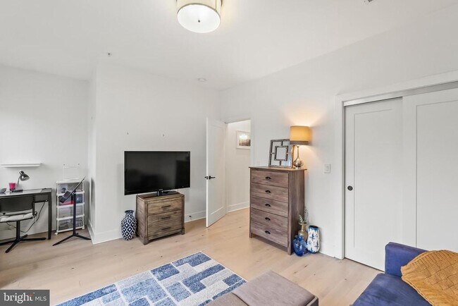 Building Photo - 662 Glick Ct NW