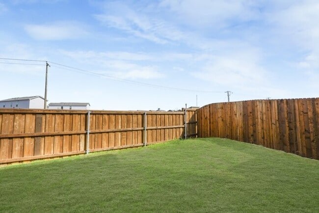 Building Photo - 312 Tall Cedar Wy