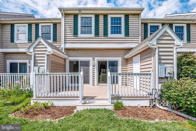 Building Photo - 7412 Tour Dr