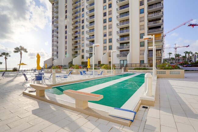 Building Photo - 450 S Gulfview Blvd