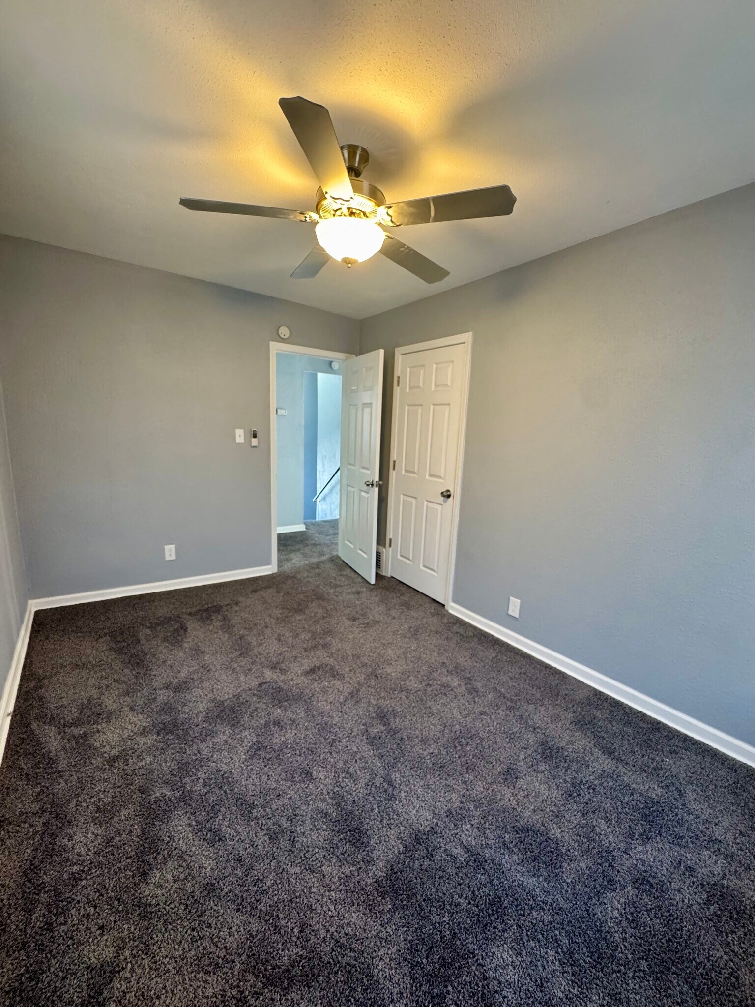 Building Photo - 1215 18th Ave