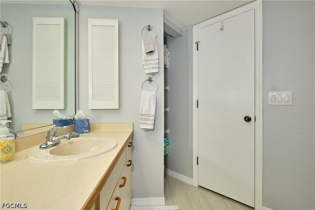 Building Photo - 15121 Bagpipe Way