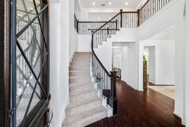 Building Photo - 851 Orchard Dr