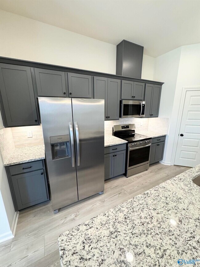 Building Photo - 16702 Ted Childs Dr