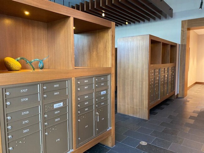 Building Photo - The Collection at Ala Moana